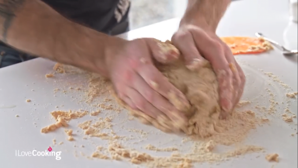 How to make scones with Patrick Ryan - jobbe litt med deigen